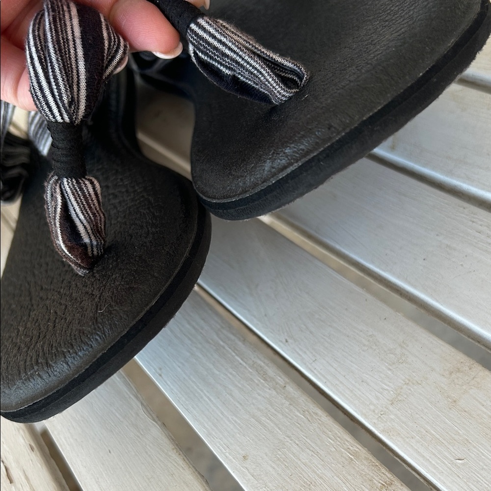 SANUK😎Black and White Striped SLING 2 Yoga Mat COMFY Sandals Size 9 - Picture 5 of 10